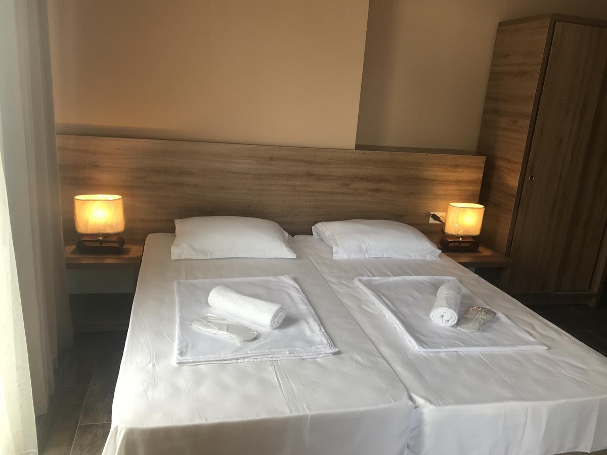 Guest House Nina Kobuleti Zewnętrze zdjęcie